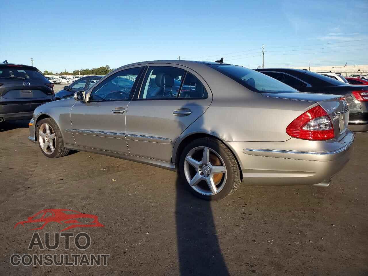 MERCEDES-BENZ E-CLASS 2009 - WDBUF87X89B374809