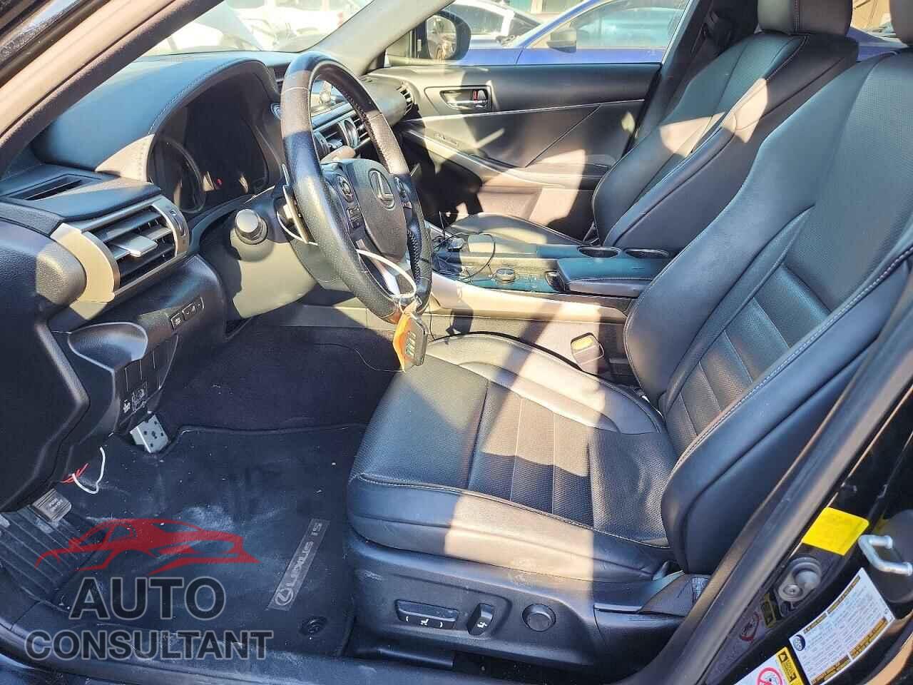 LEXUS IS 2014 - JTHBF1D28E5029327