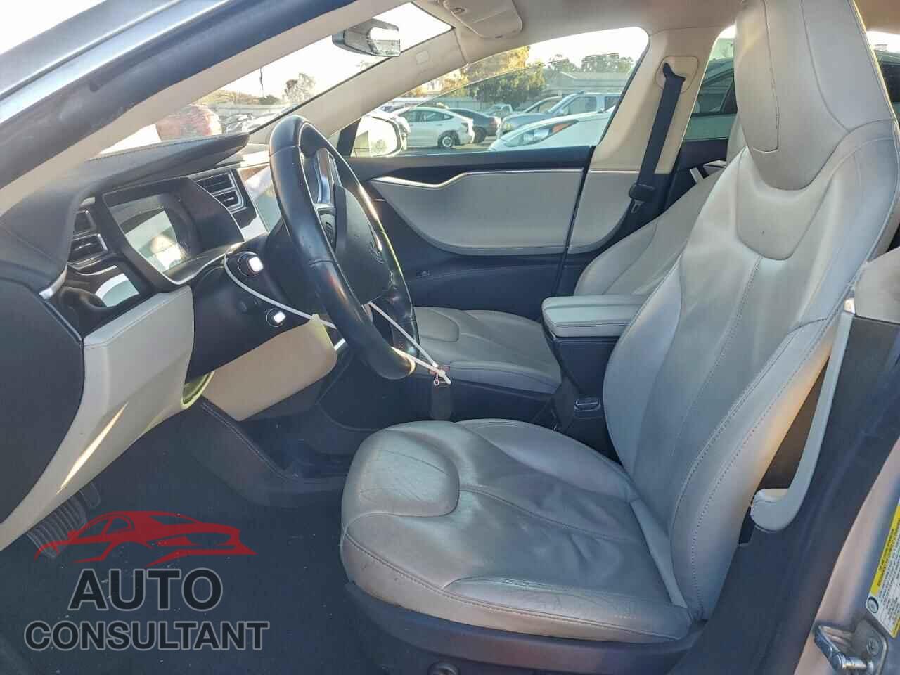 TESLA MODEL S 2015 - 5YJSA1H12FF083028