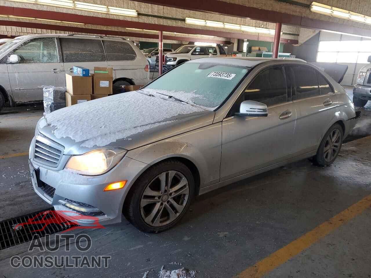 MERCEDES-BENZ C-CLASS 2012 - WDDGF8BB2CA603028