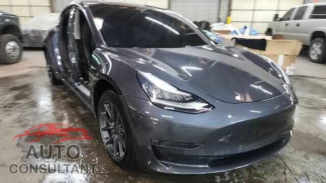 TESLA MODEL 3 2018 - 5YJ3E1EB4JF128548