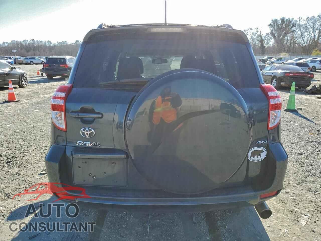 TOYOTA RAV4 2011 - 2T3DF4DV0BW153232