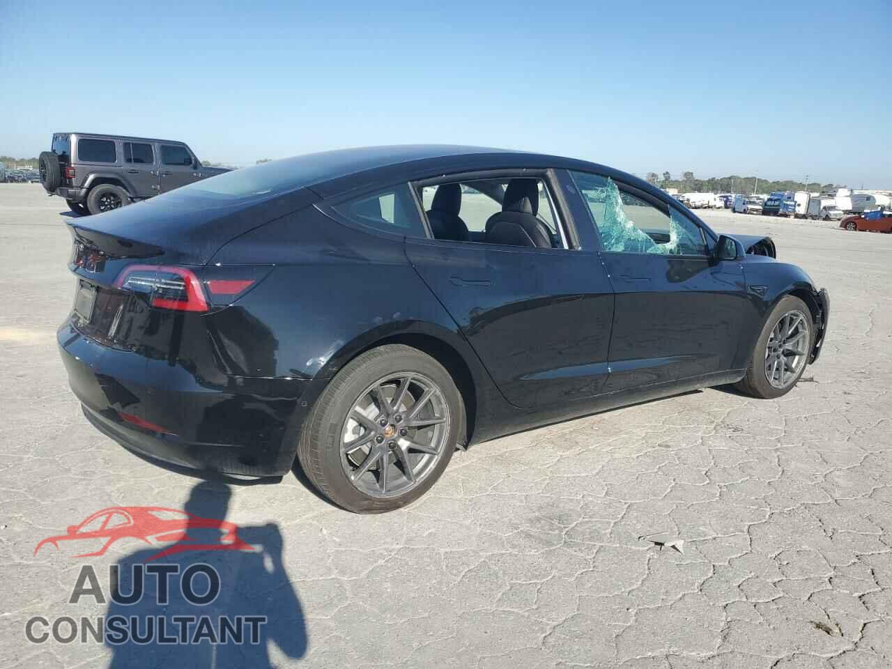 TESLA MODEL 3 2021 - 5YJ3E1EA5MF047652