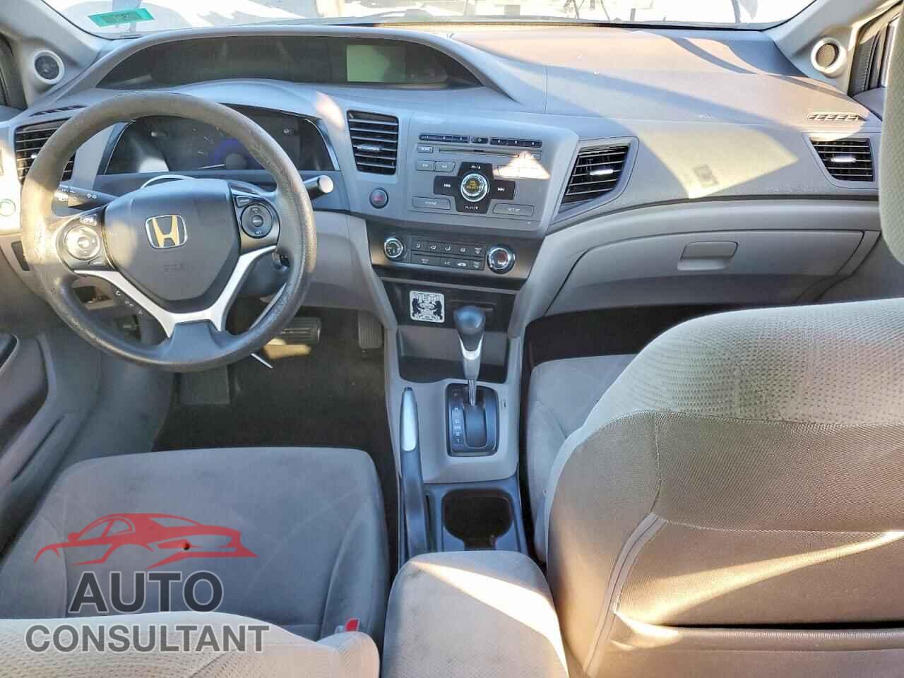 HONDA CIVIC 2012 - 2HGFB2F86CH587237