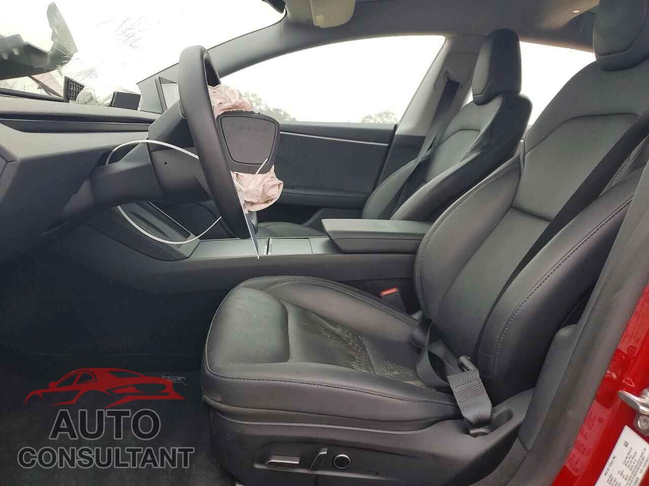 TESLA MODEL 3 2024 - 5YJ3E1EB9RF768069