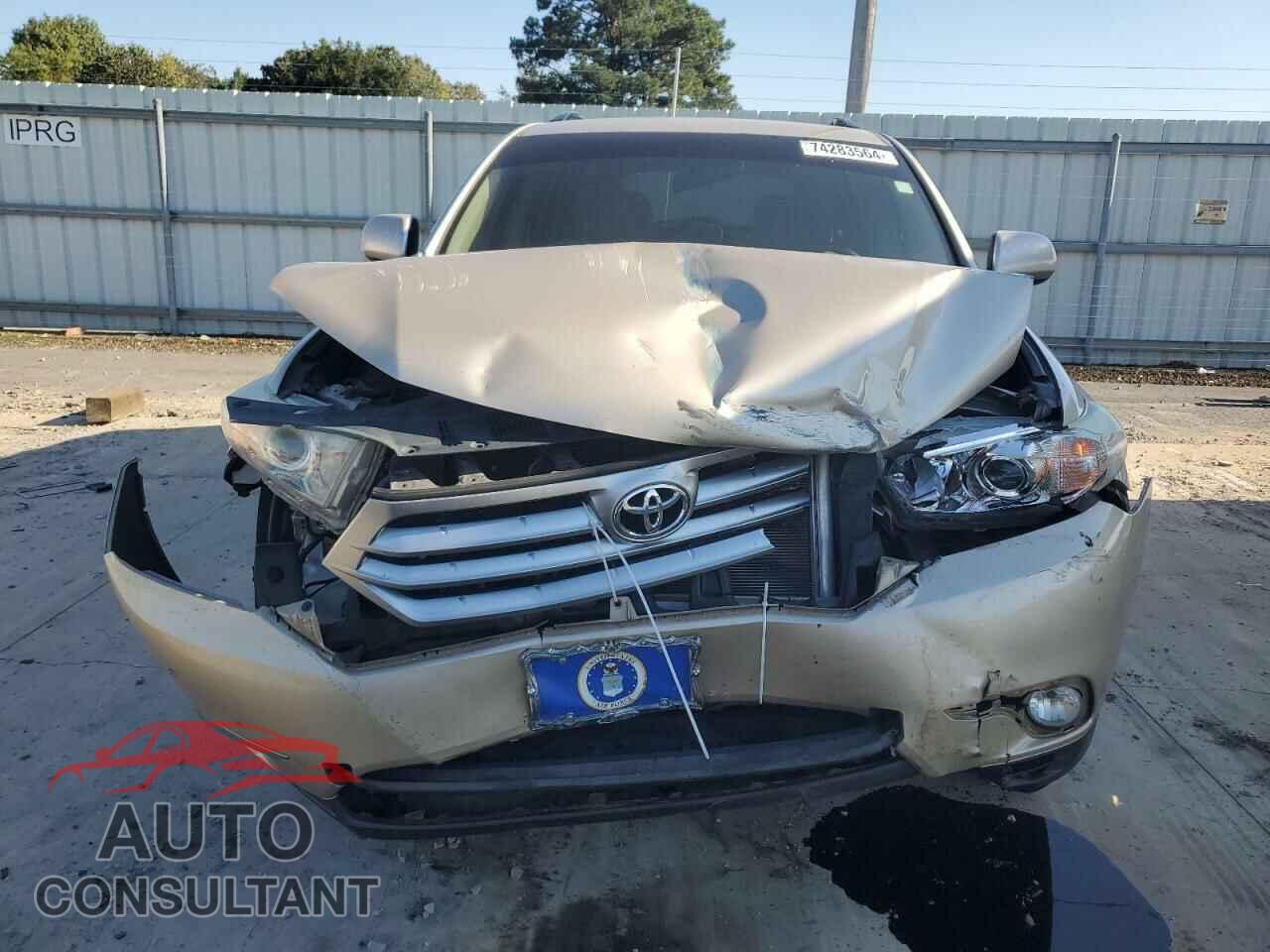 TOYOTA HIGHLANDER 2013 - 5TDZK3EH8DS108659