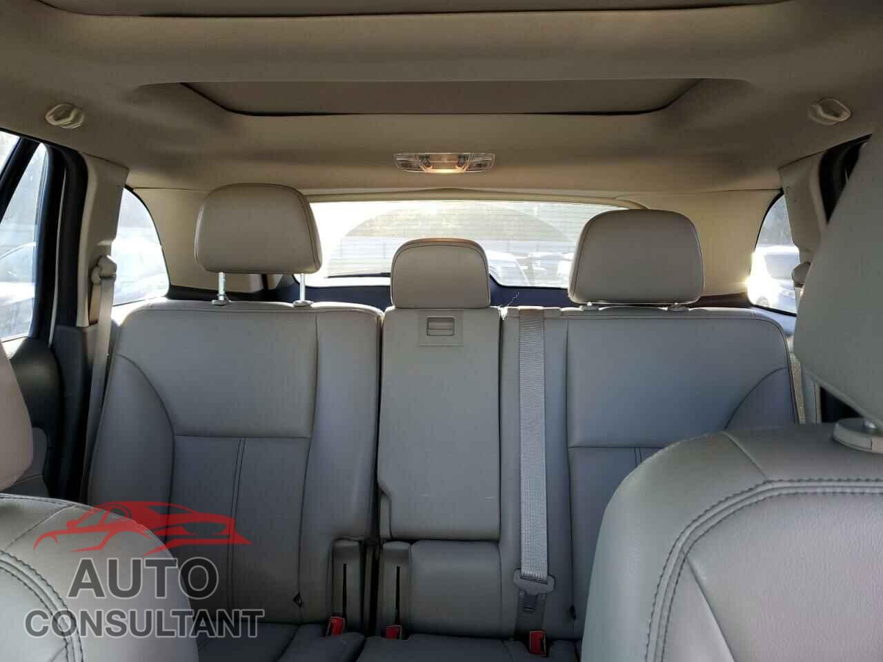 FORD EDGE 2011 - 2FMDK3JC9BBB24383