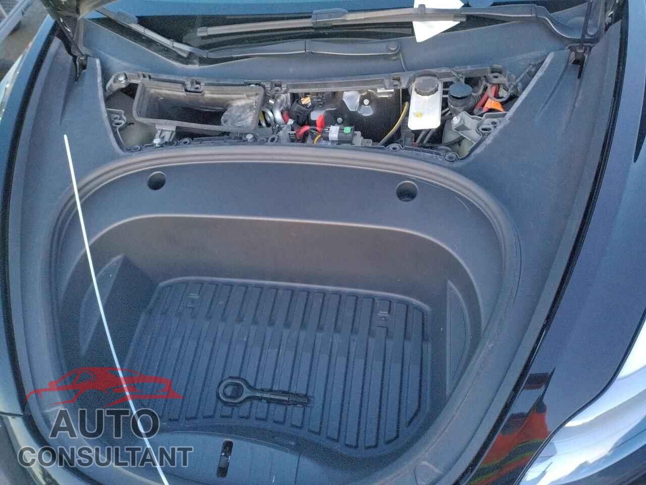 TESLA MODEL 3 2023 - 5YJ3E1EA4PF498155