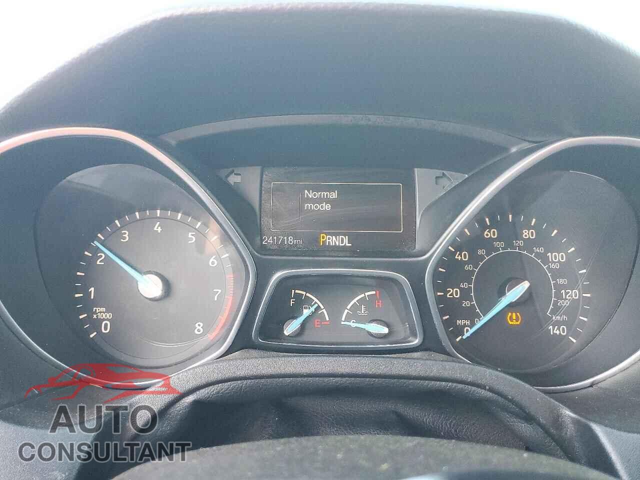 FORD FOCUS 2015 - 1FADP3E21FL301978