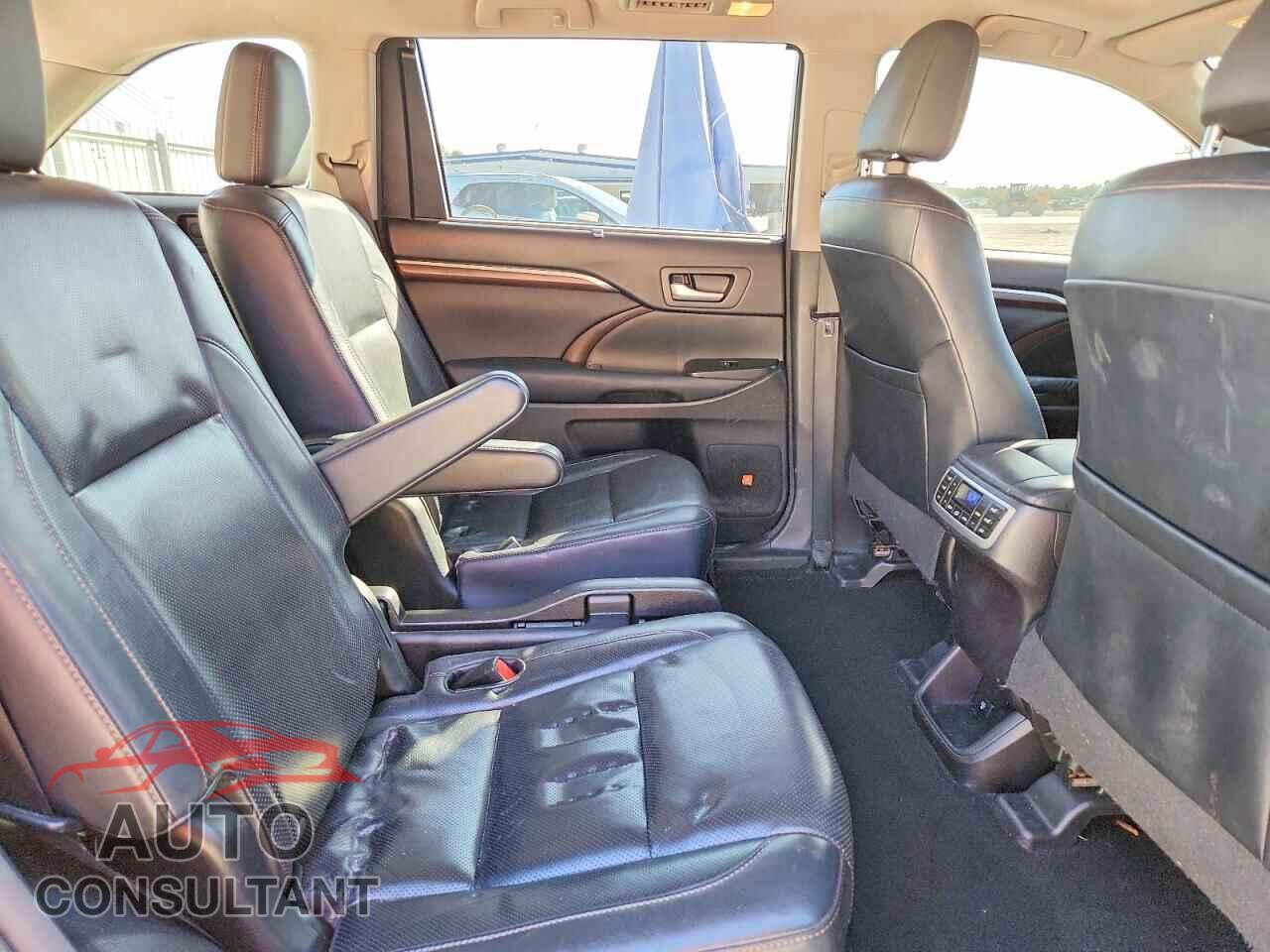 TOYOTA HIGHLANDER 2014 - 5TDDKRFH5ES011237