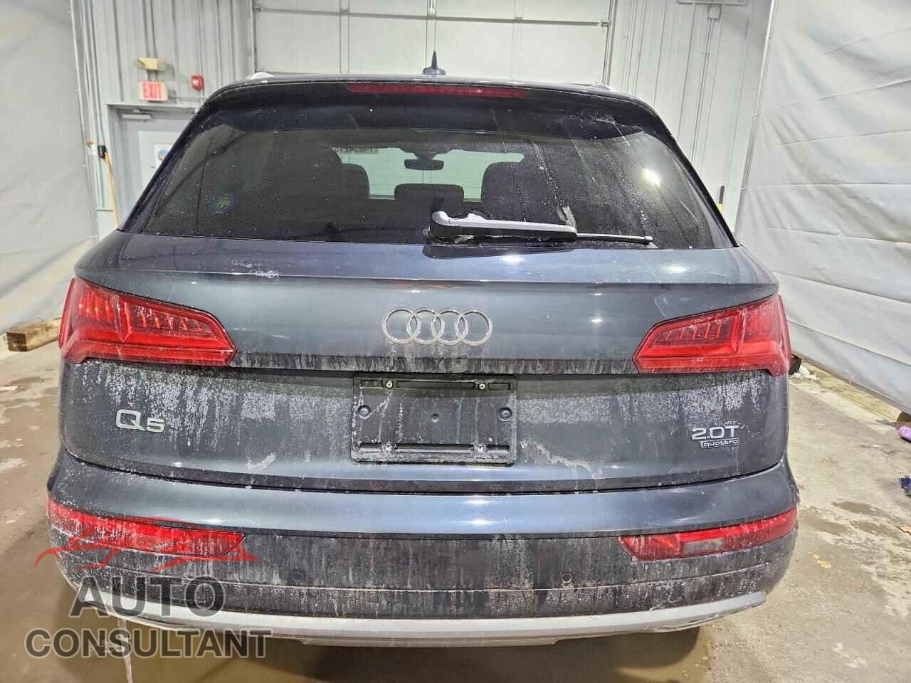 AUDI Q5 2018 - WA1CNAFY3J2104435