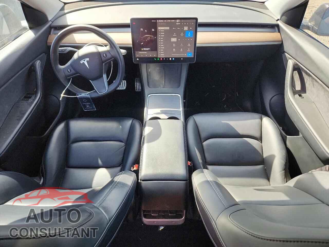 TESLA MODEL Y 2021 - 5YJYGDEF8MF134779