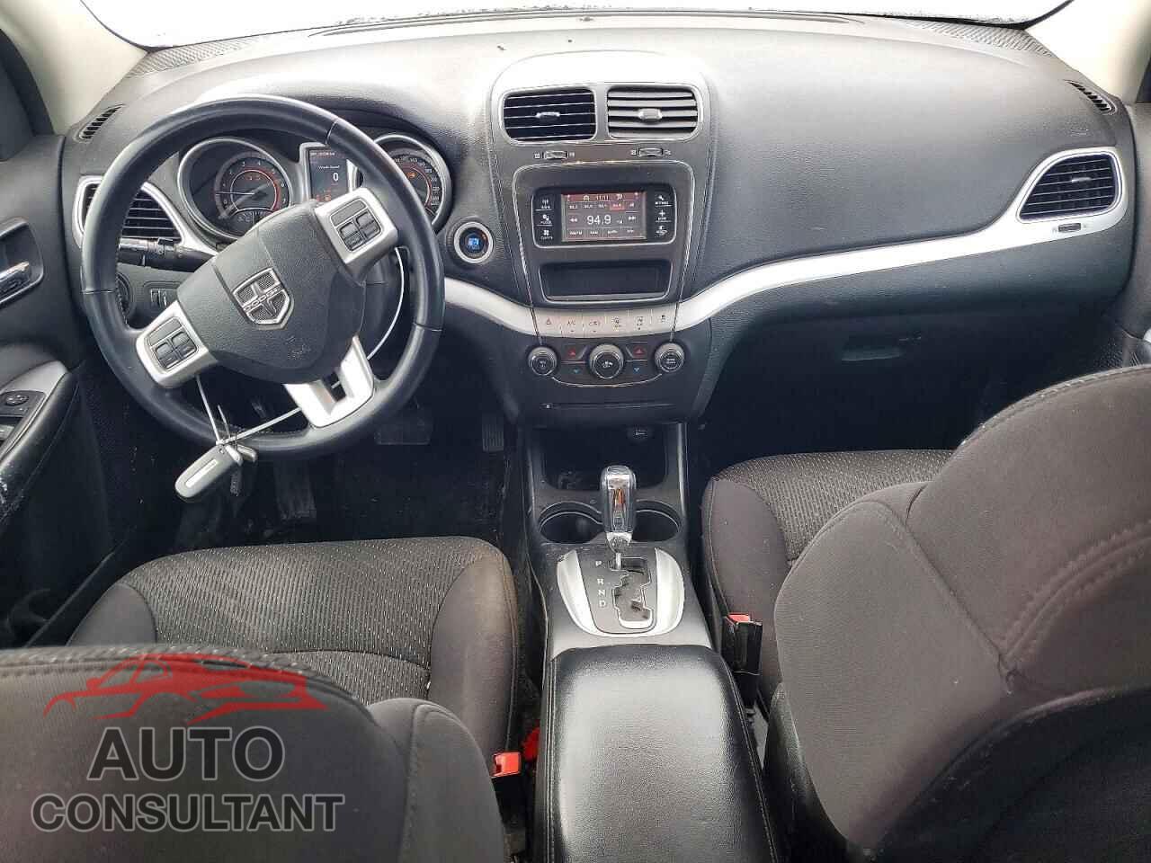 DODGE JOURNEY 2012 - 3C4PDCCG5CT322637