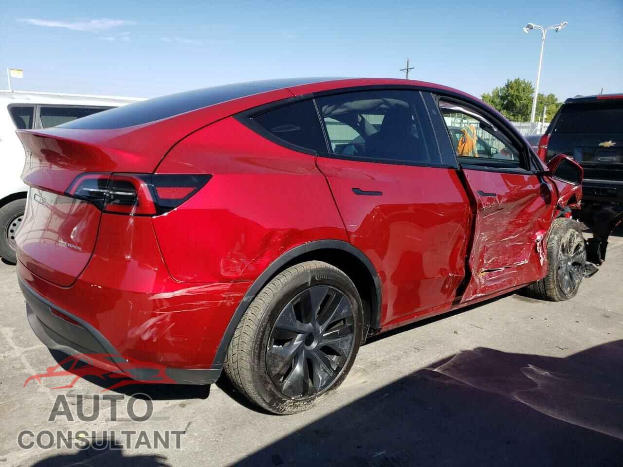 TESLA MODEL Y 2024 - 7SAYGAEE9RF198765
