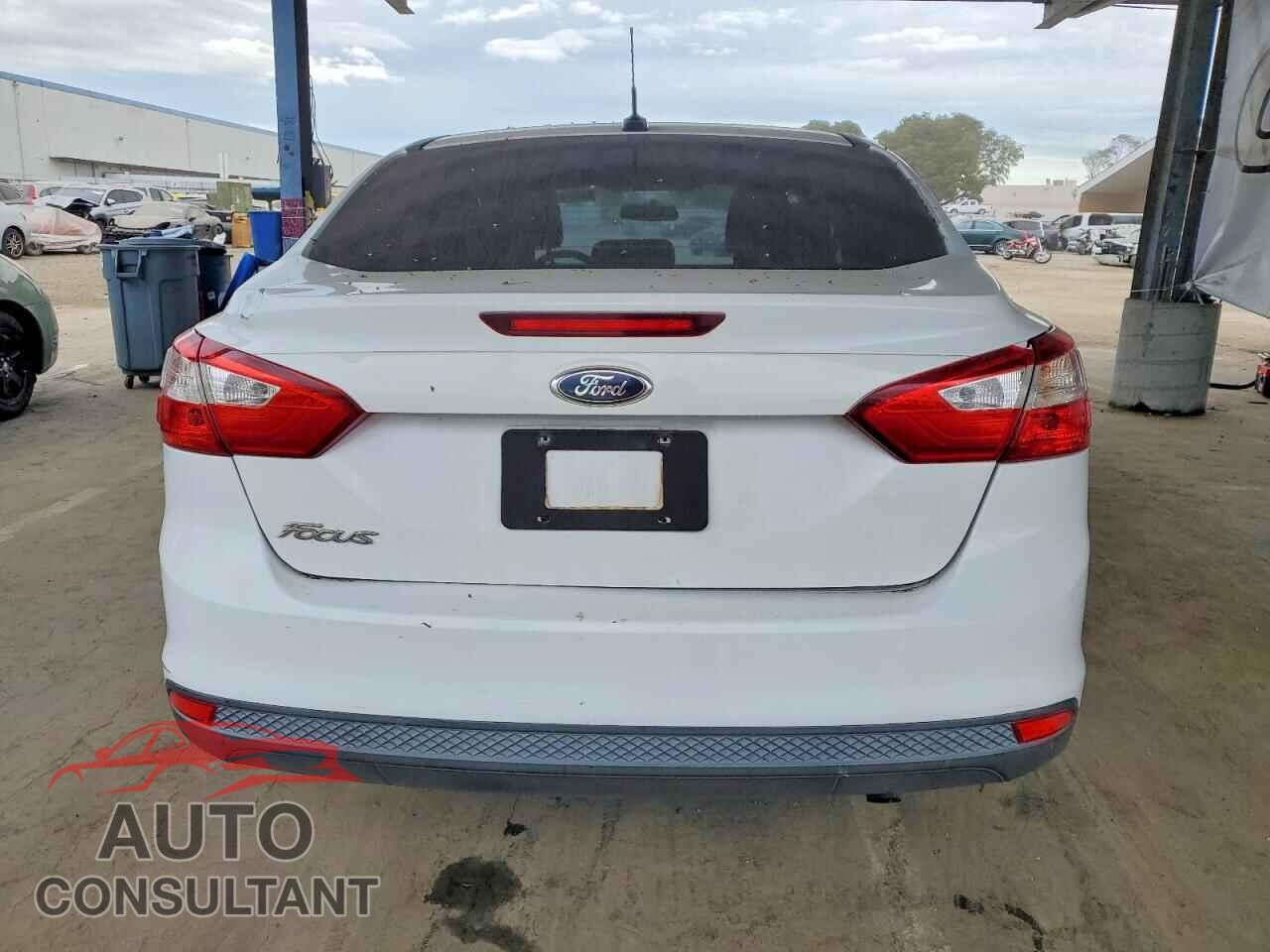 FORD FOCUS 2013 - 1FADP3E25DL164413