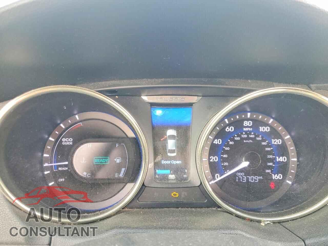 HYUNDAI SONATA 2011 - KMHEC4A47BA010944