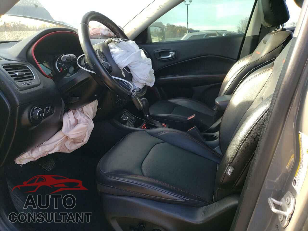 JEEP COMPASS 2020 - 3C4NJDDB8LT236117