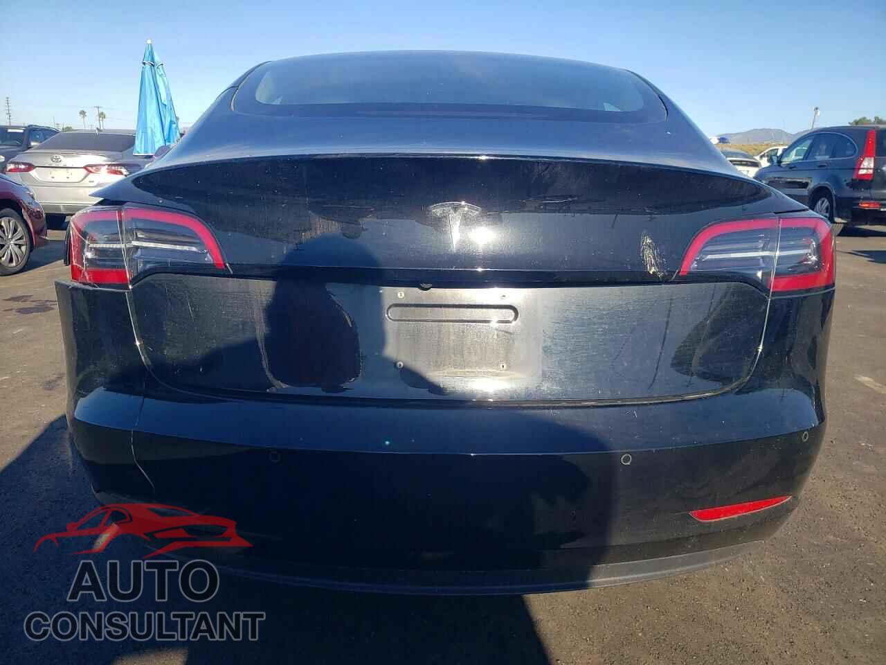 TESLA MODEL 3 2018 - 5YJ3E1EA7JF033036