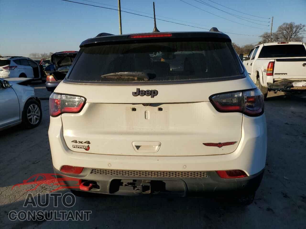 JEEP COMPASS 2019 - 3C4NJDDB2KT660407