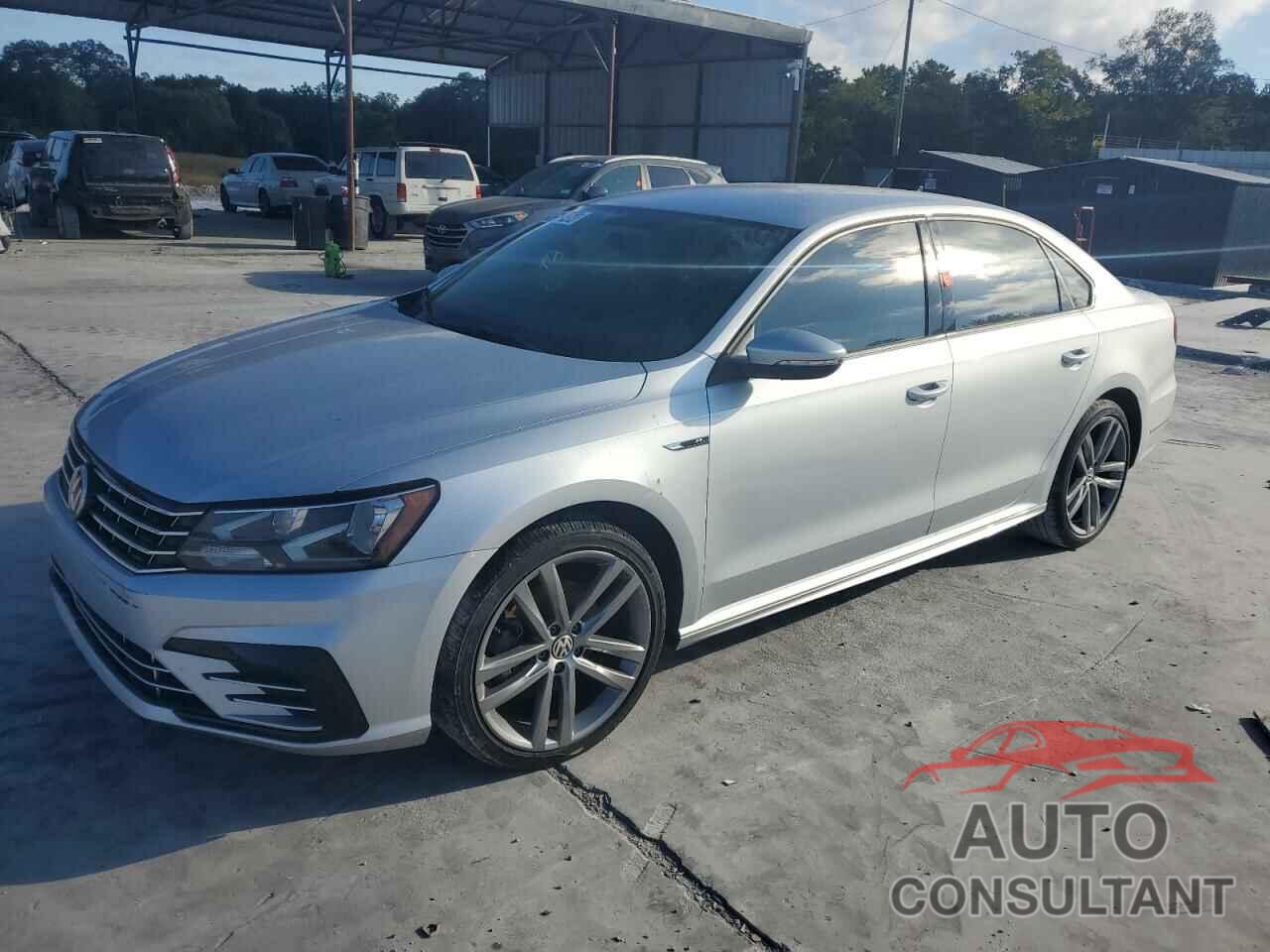 VOLKSWAGEN PASSAT 2018 - 1VWAA7A31JC052236