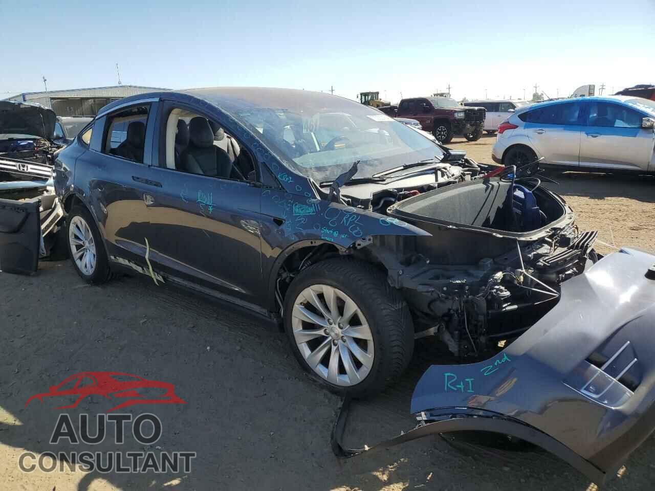 TESLA MODEL X 2016 - 5YJXCAE20GF004857