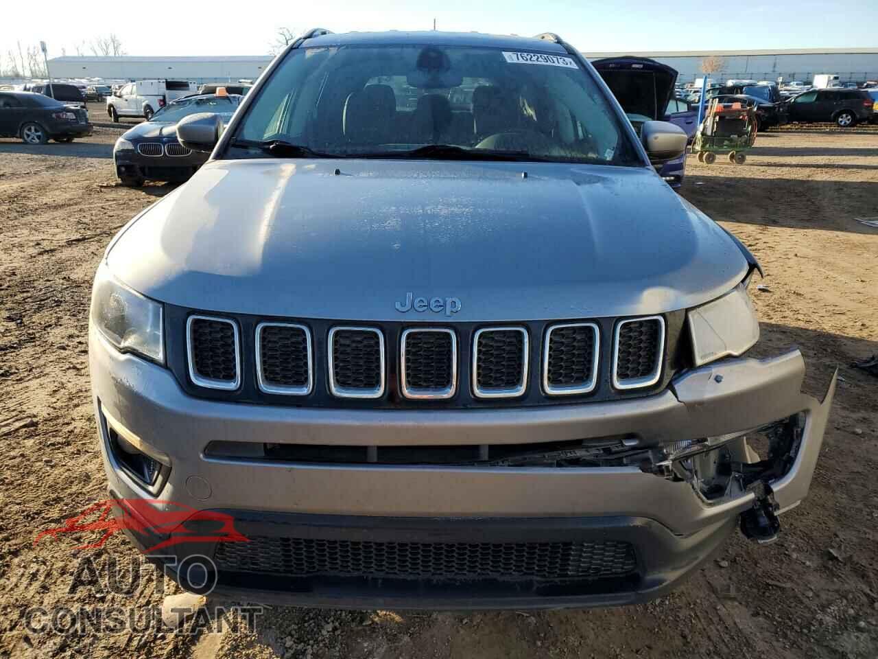 JEEP COMPASS 2020 - 3C4NJDBB2LT132371
