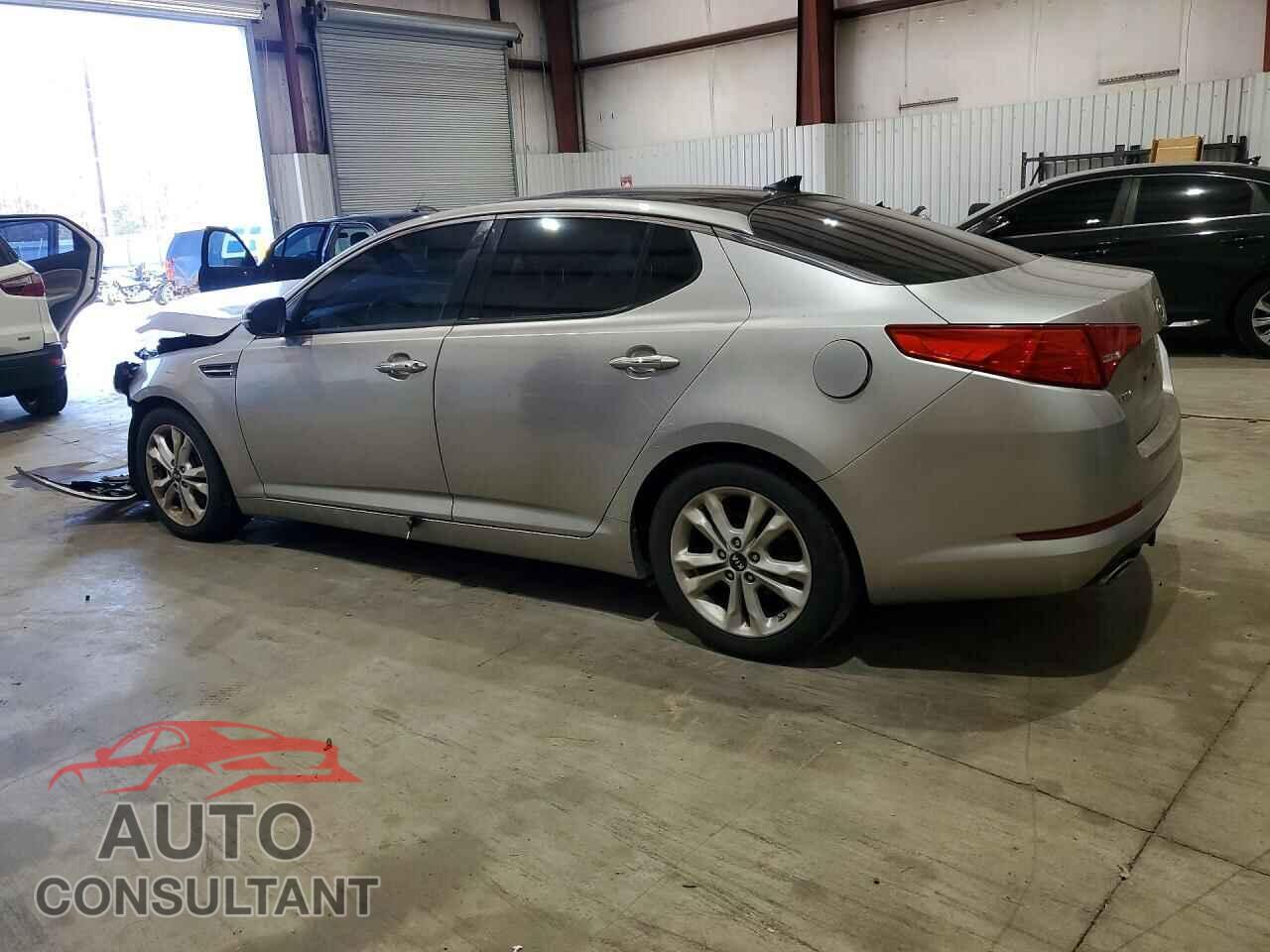 KIA OPTIMA 2011 - KNAGN4A75B5140325