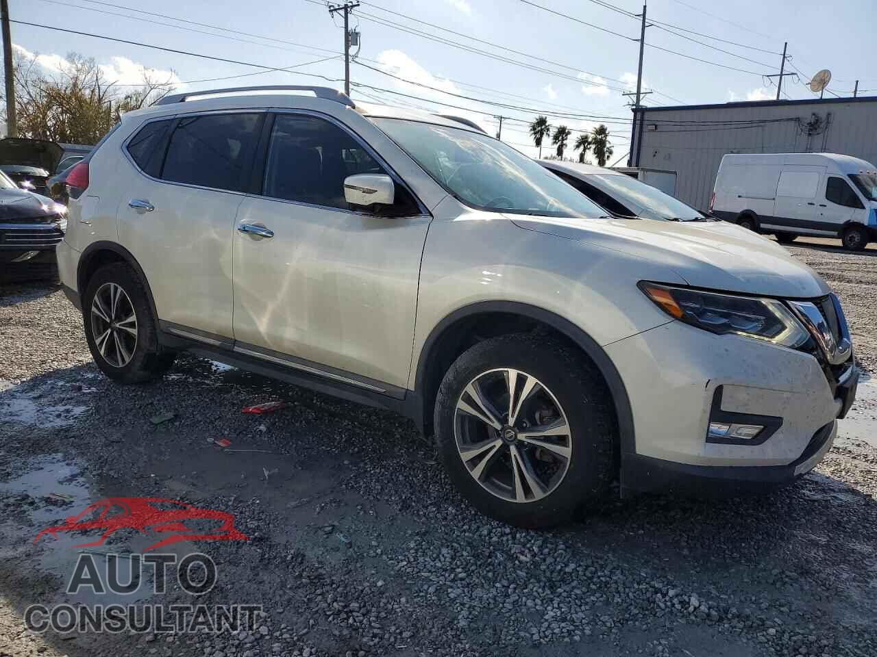 NISSAN ROGUE 2017 - 5N1AT2MV1HC866373