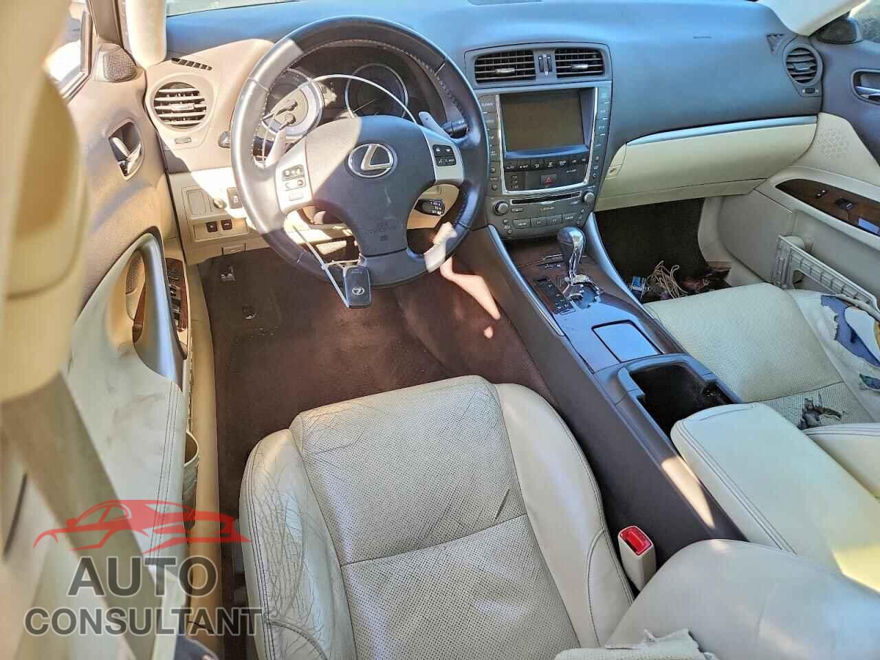 LEXUS IS 2012 - JTHBF5C2XC5157784