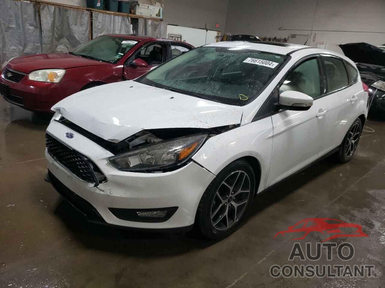 FORD FOCUS 2017 - 1FADP3M26HL339307