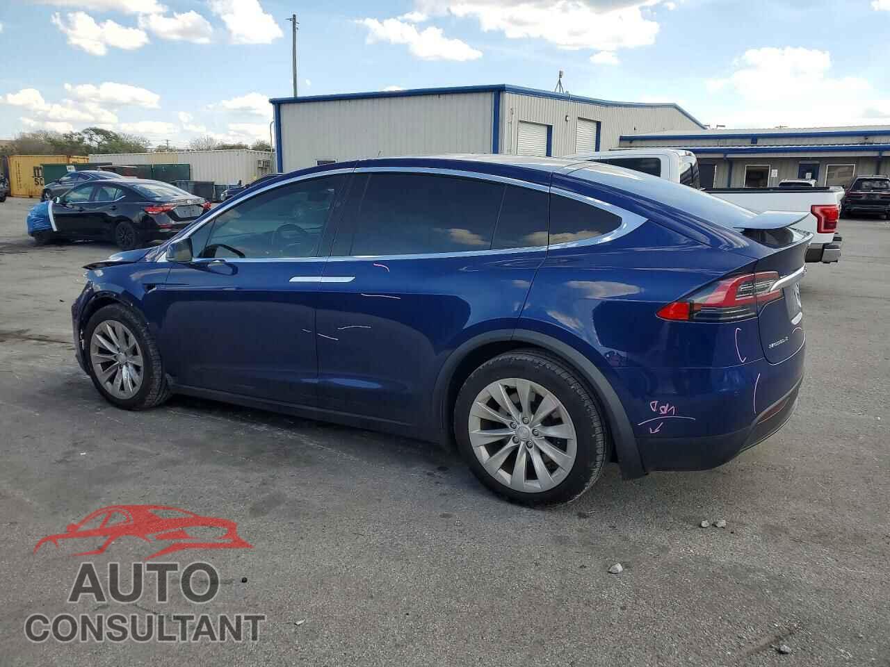 TESLA MODEL X 2017 - 5YJXCDE24HF053837