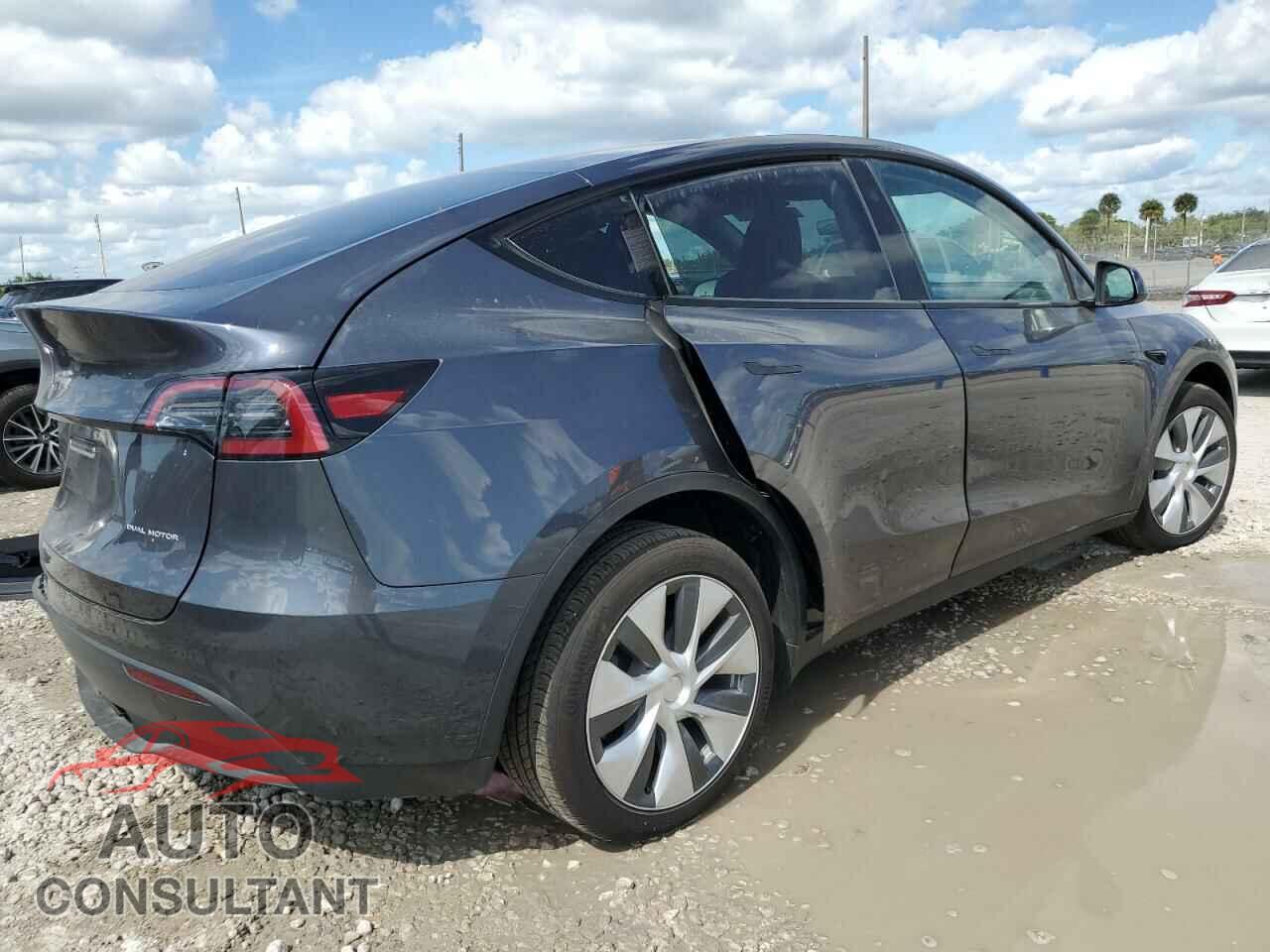 TESLA MODEL Y 2023 - 7SAYGDEE3PF865697