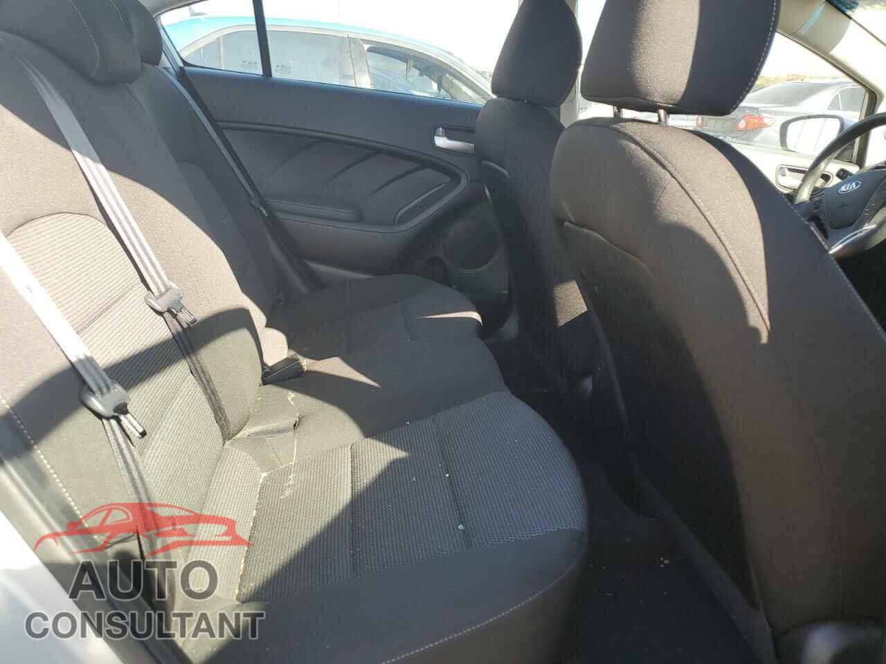 KIA FORTE 2017 - 3KPFK4A78HE160119