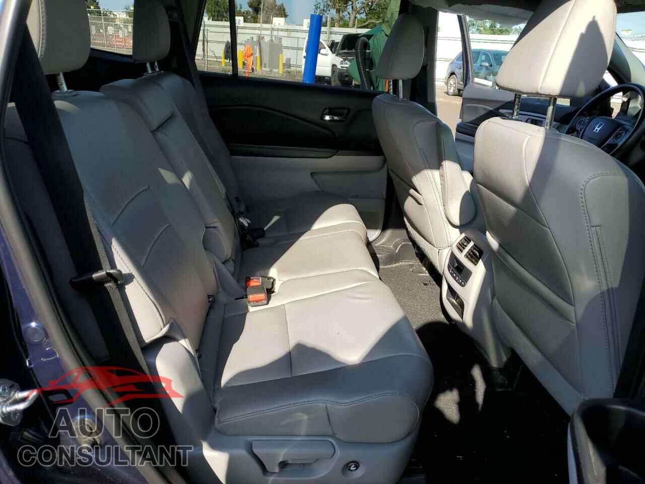 HONDA PILOT 2017 - 5FNYF5H54HB043042