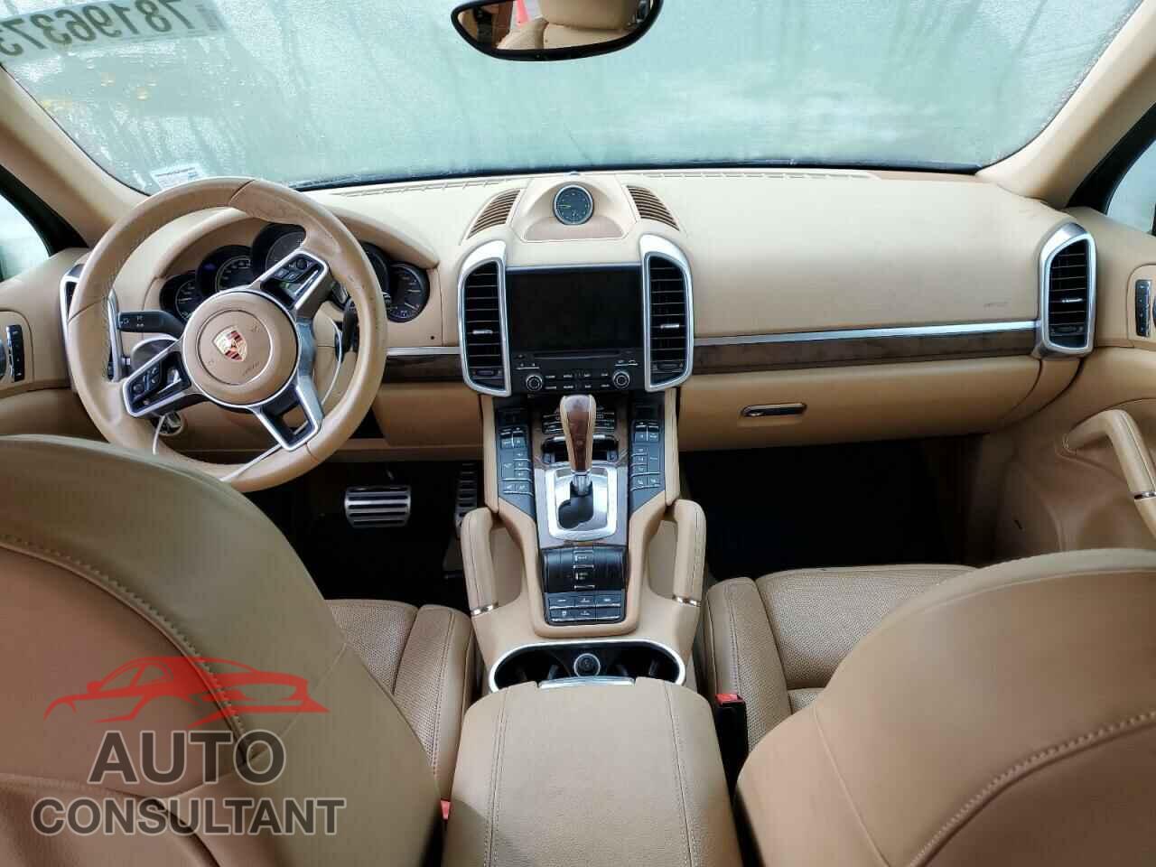 PORSCHE CAYENNE 2017 - WP1AE2A29HLA69456