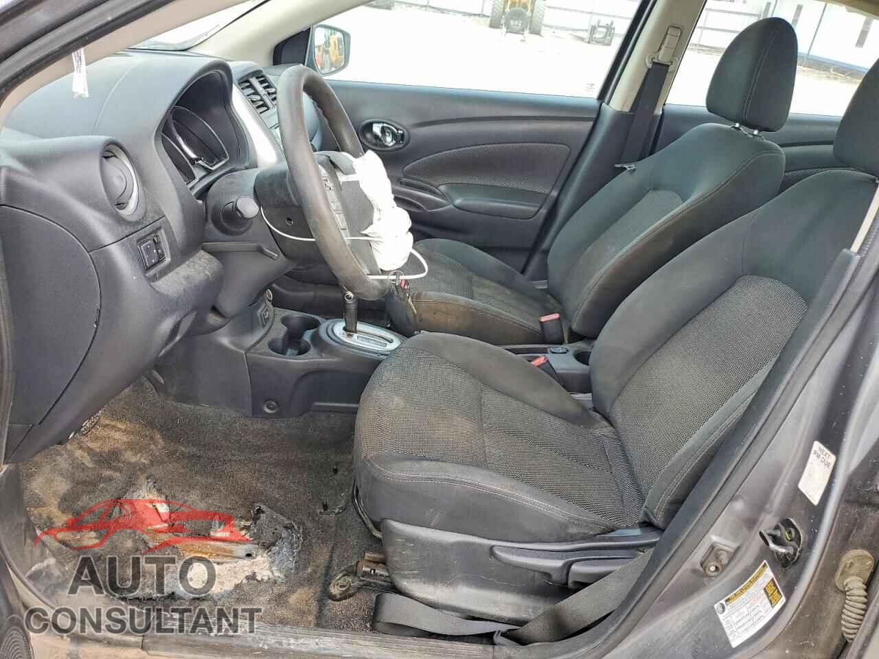 NISSAN VERSA 2019 - 3N1CN7AP1KL852305