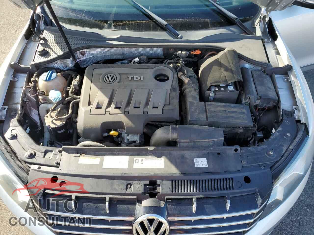 VOLKSWAGEN PASSAT 2014 - 1VWBN7A3XEC072760