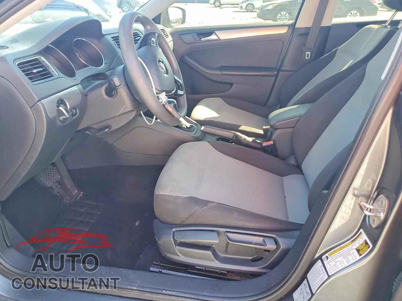 VOLKSWAGEN JETTA 2017 - 3VW2B7AJ2HM298883