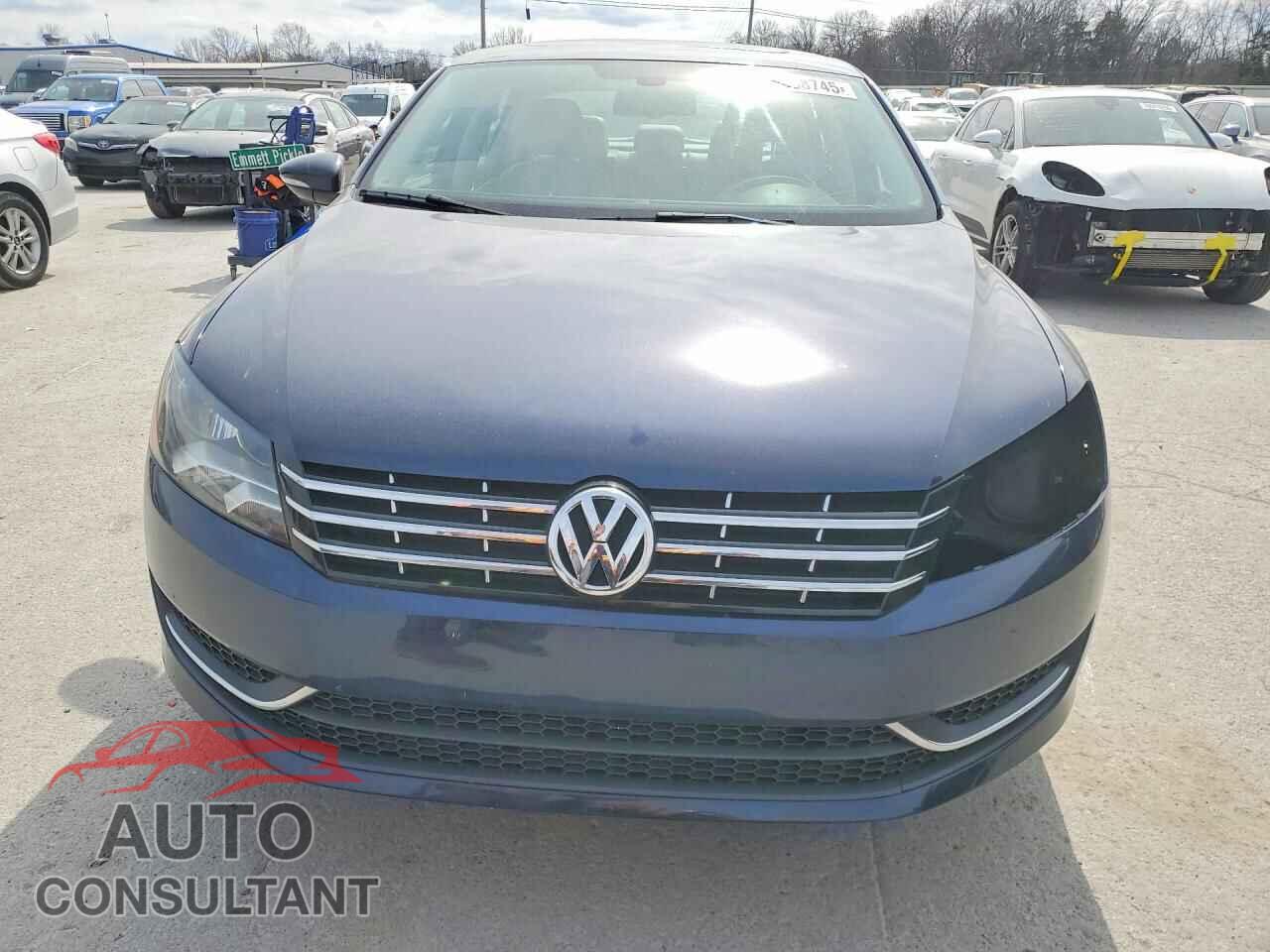 VOLKSWAGEN PASSAT 2012 - 1VWCP7A37CC098793