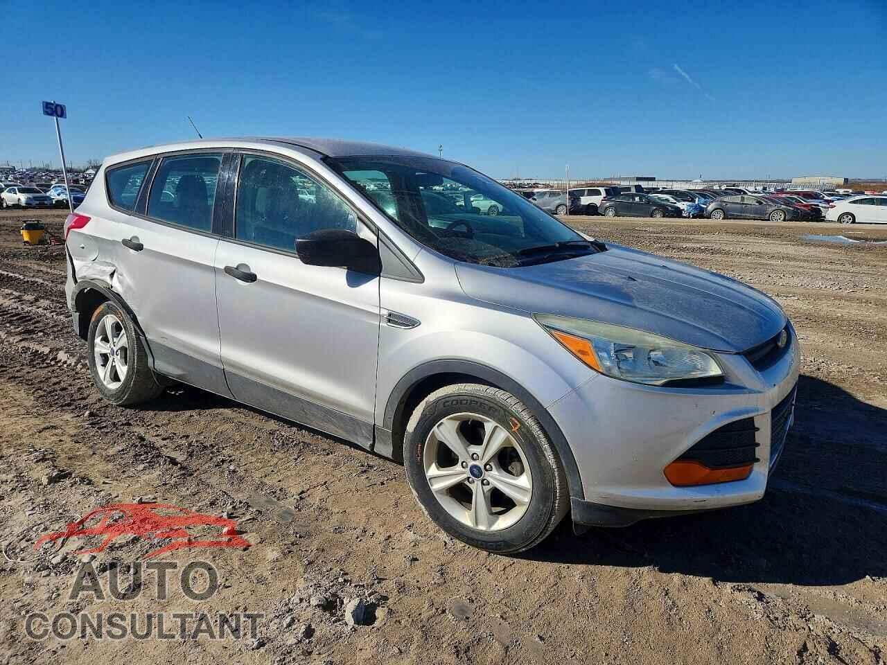 FORD ESCAPE 2016 - 1FMCU0F70GUB08140