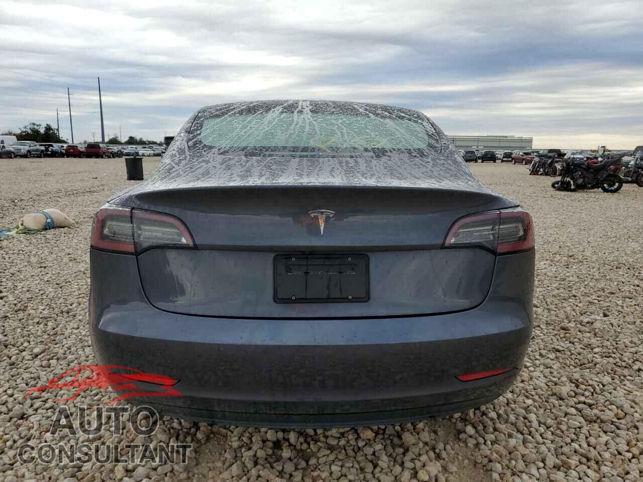 TESLA MODEL 3 2019 - 5YJ3E1EAXKF311199