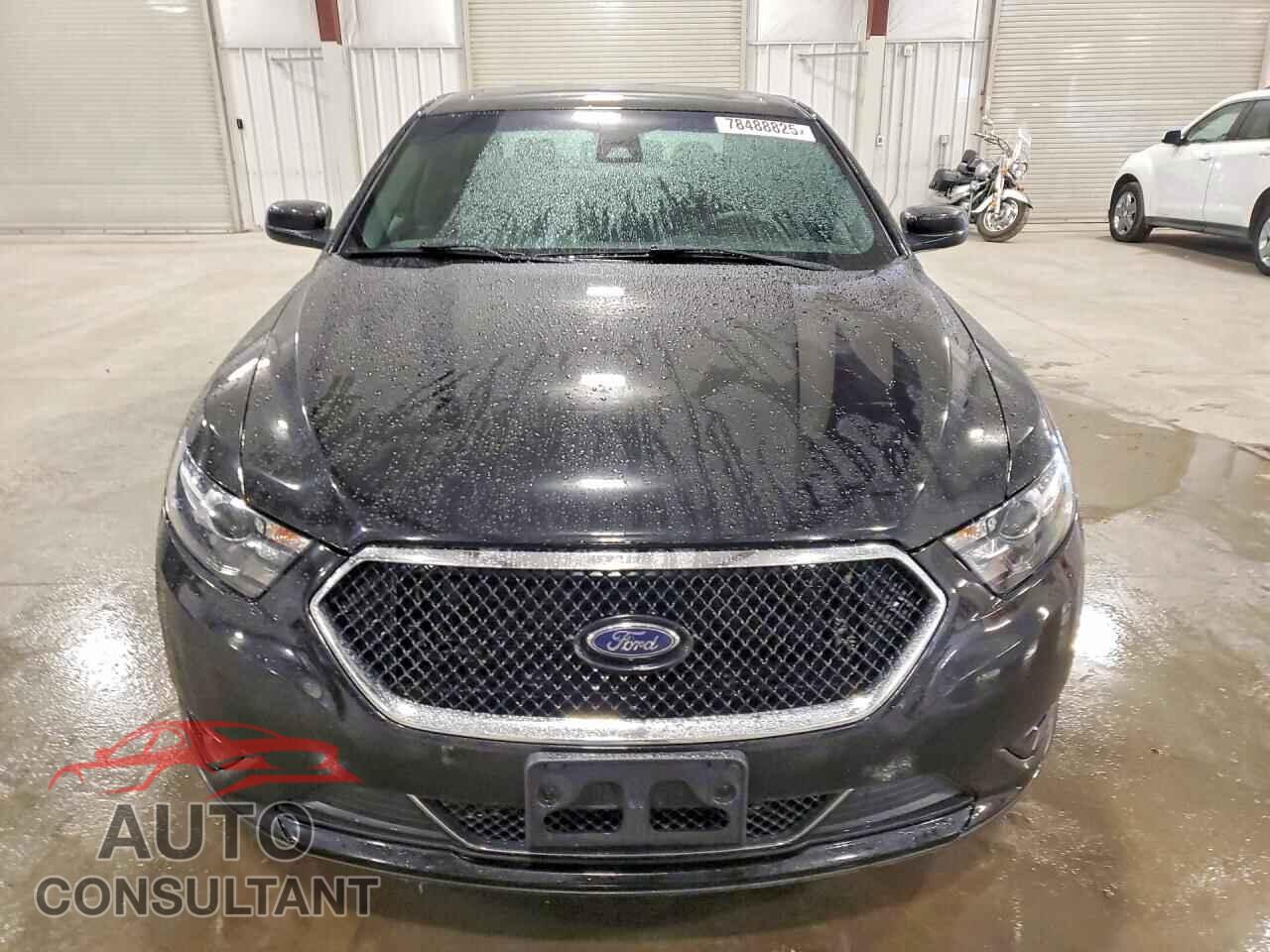 FORD TAURUS 2018 - 1FAHP2KT7JG113234