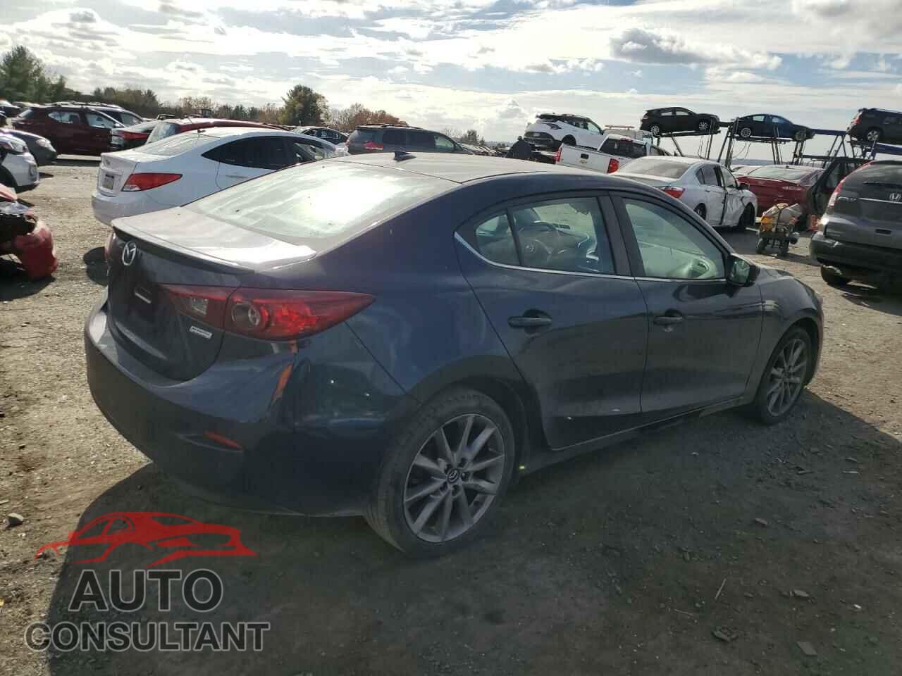 MAZDA 3 2018 - 3MZBN1V39JM244745