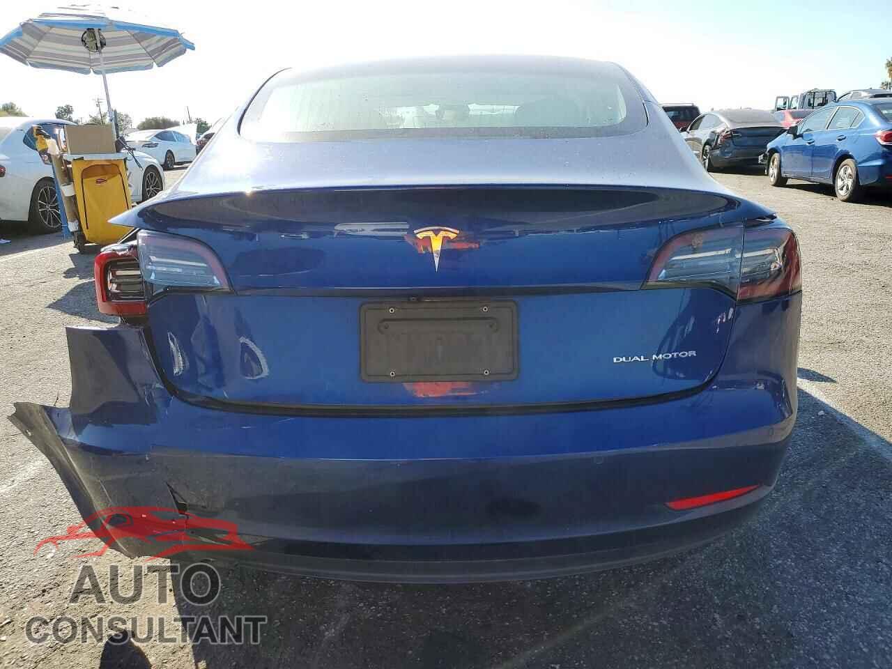 TESLA MODEL 3 2019 - 5YJ3E1EB4KF482328