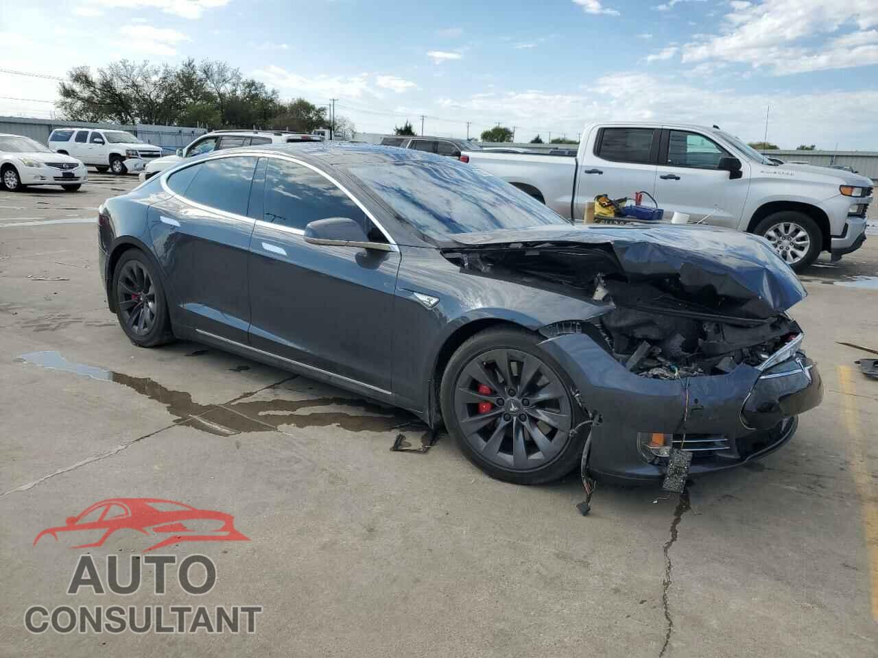 TESLA MODEL S 2015 - 5YJSA1E42FF105320