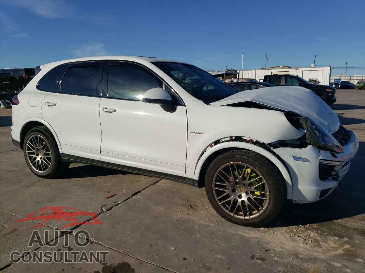 PORSCHE CAYENNE 2017 - WP1AE2A29HLA73152