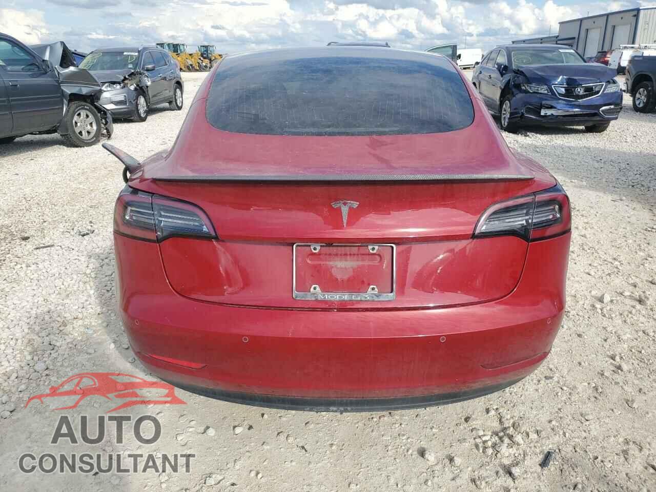 TESLA MODEL 3 2018 - 5YJ3E1EB7JF083752