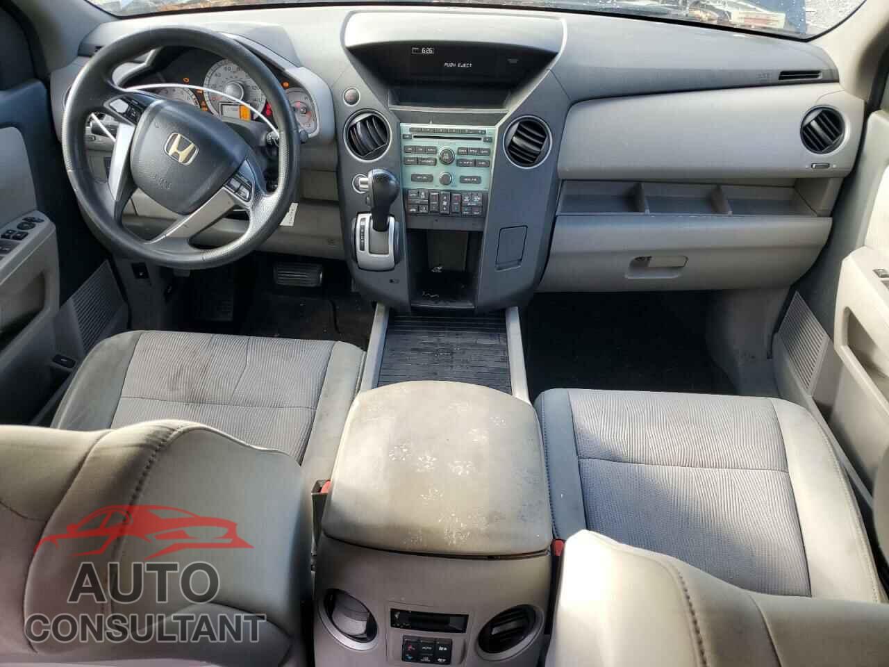 HONDA PILOT 2011 - 5FNYF4H46BB067576