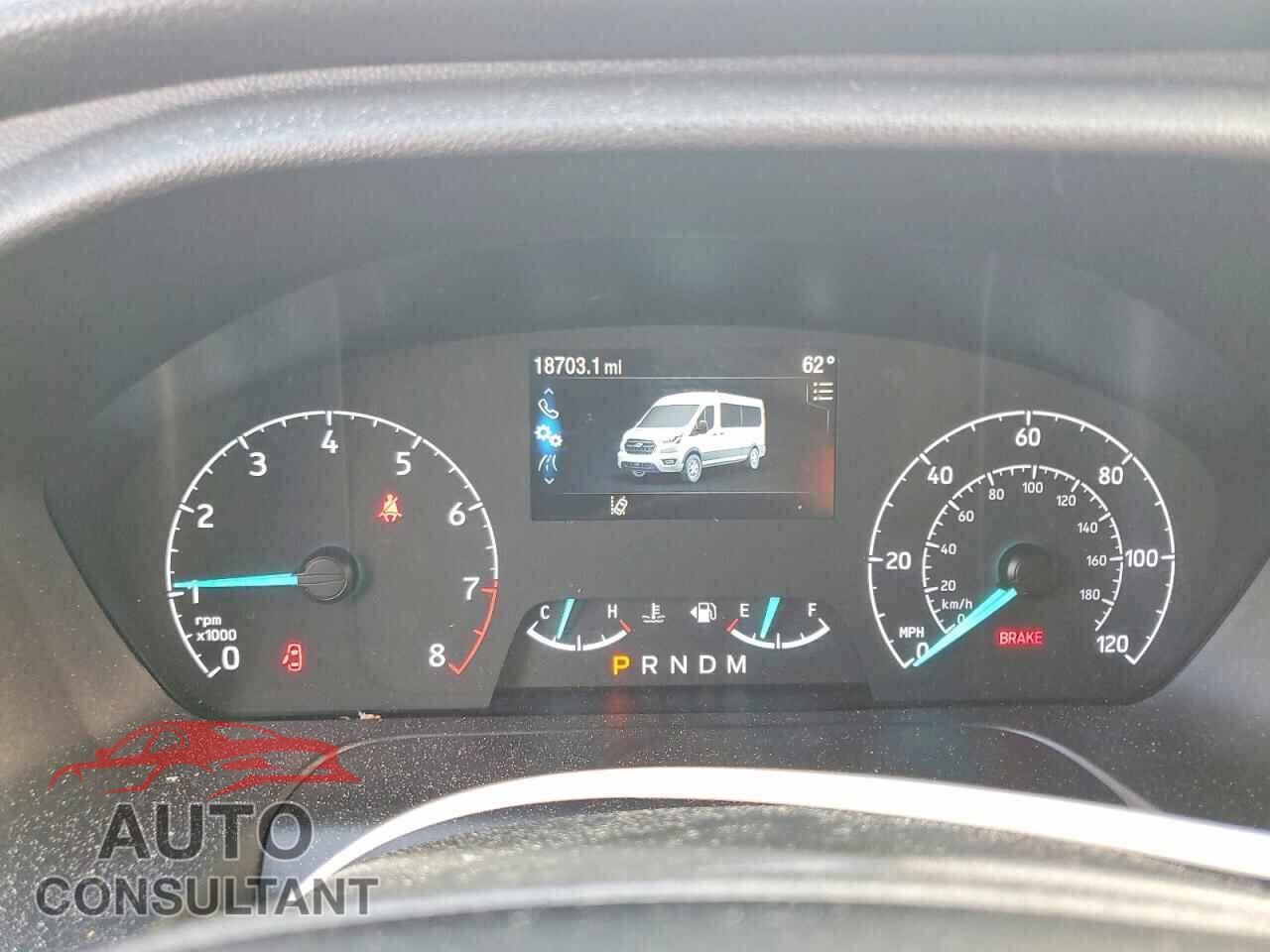 FORD TRANSIT 2024 - 1FBAX2C86RKA77846