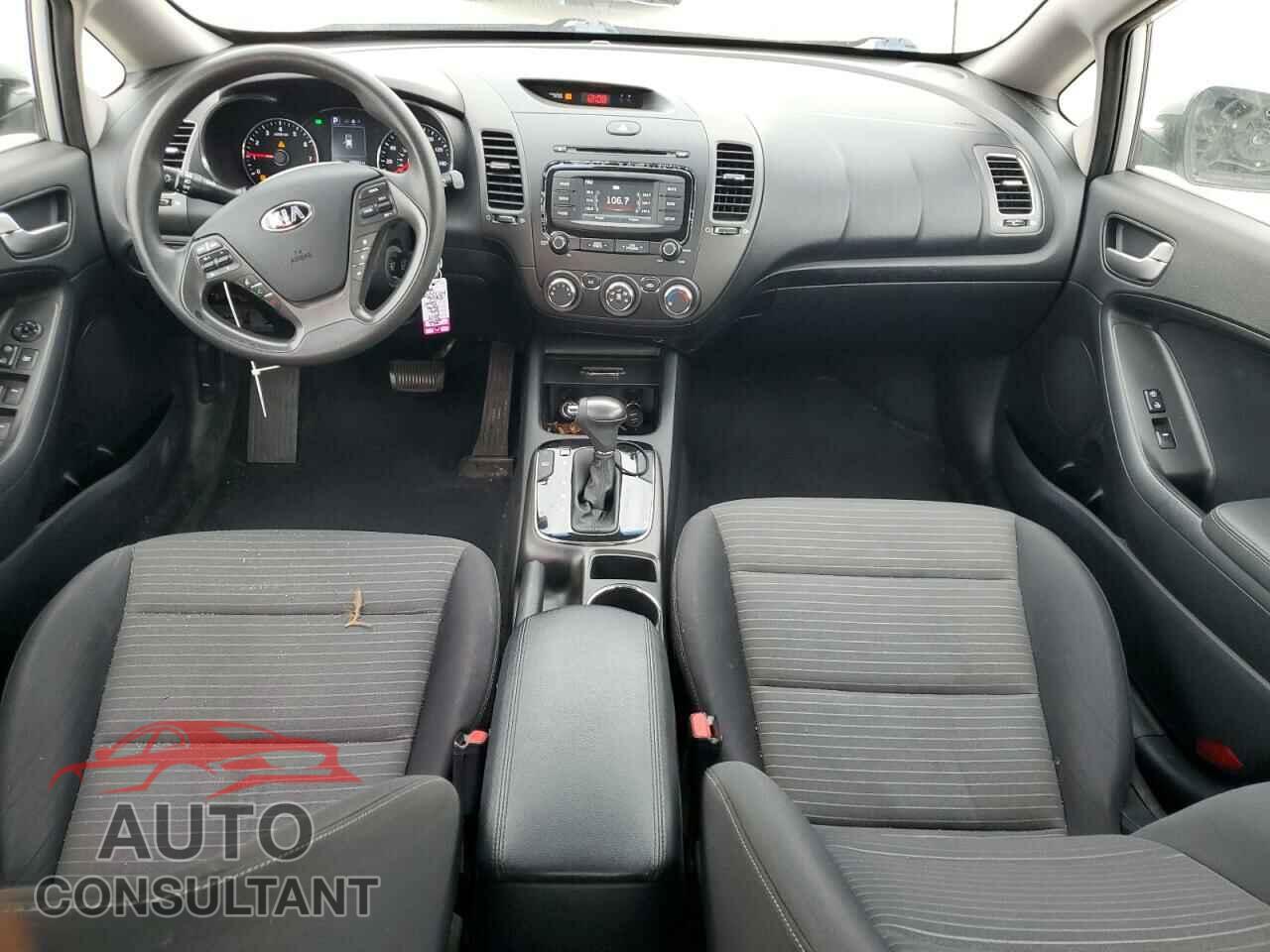 KIA FORTE 2017 - 3KPFL4A77HE126900